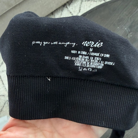 Aerie Black Seamless Sports Bra - Picture 3 of 3